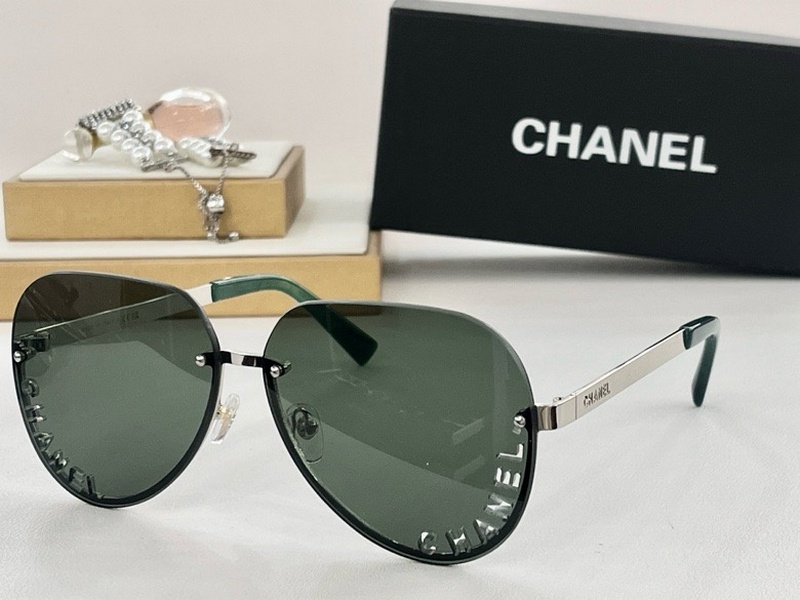 Chanel Sunglasses 255